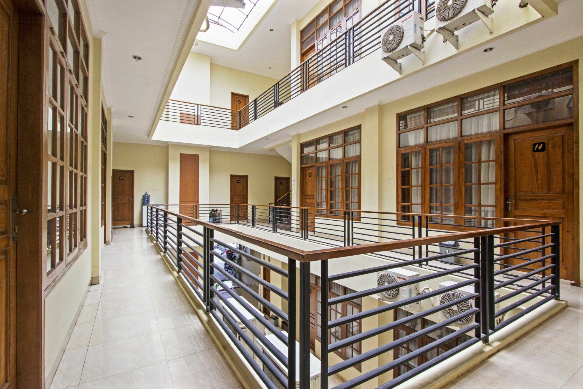Reddoorz @ Pogung Baru Hotel Kejayan Екстериор снимка